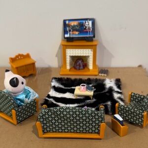 Calico Critters Living room. NOT INCLUDING CHARACTER!